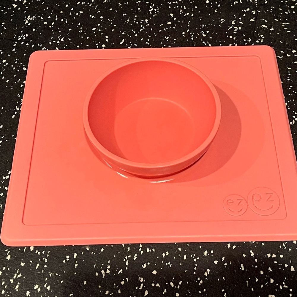 EZPZ Kids Silicone No Slip Bowl
